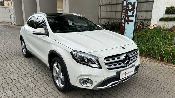 MERCEDES-BENZ GLA 200 1.6 CGI FLEX ENDURO 7G-DCT MERCEDES-BENZ GLA 200 1.6 CGI FLEX ENDURO 7G-DCT